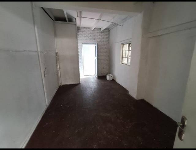 INDUSTRIAL PROPERTY TO RENT IN STORMILL